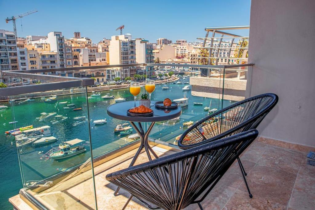 Stylish Seafront Spinola Apartment Saint Julian's 외부 사진
